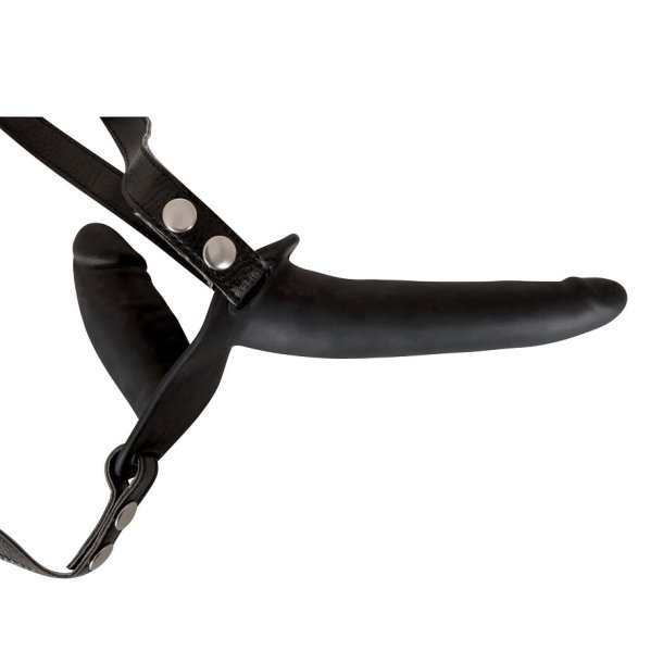 Double penetration strap-on + harness 