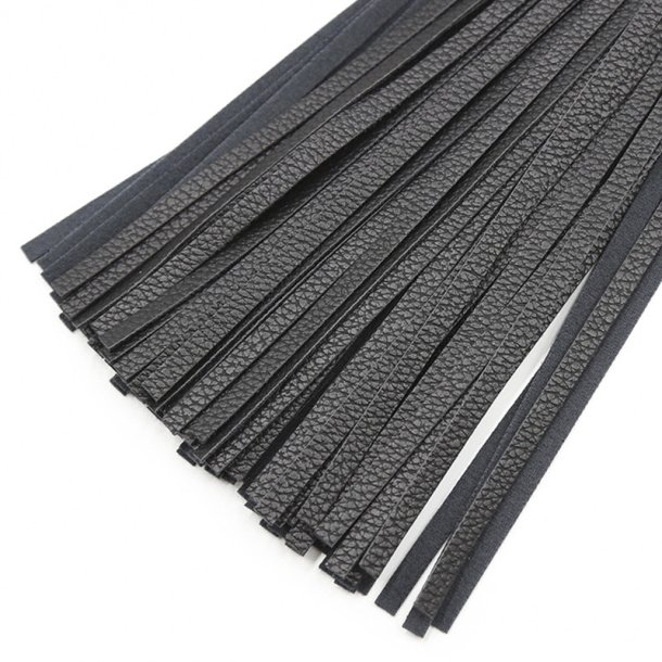 Floggerpisk imiteret l�der, sort