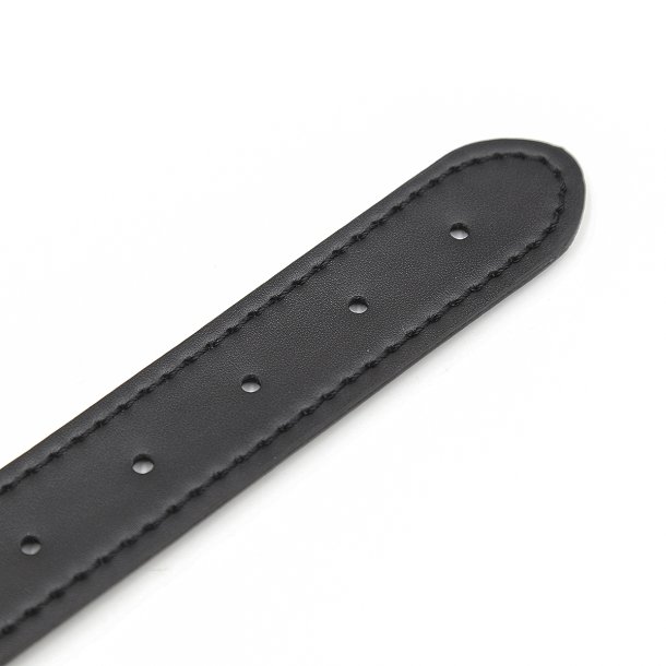 Gag med brystklemmer i k�de