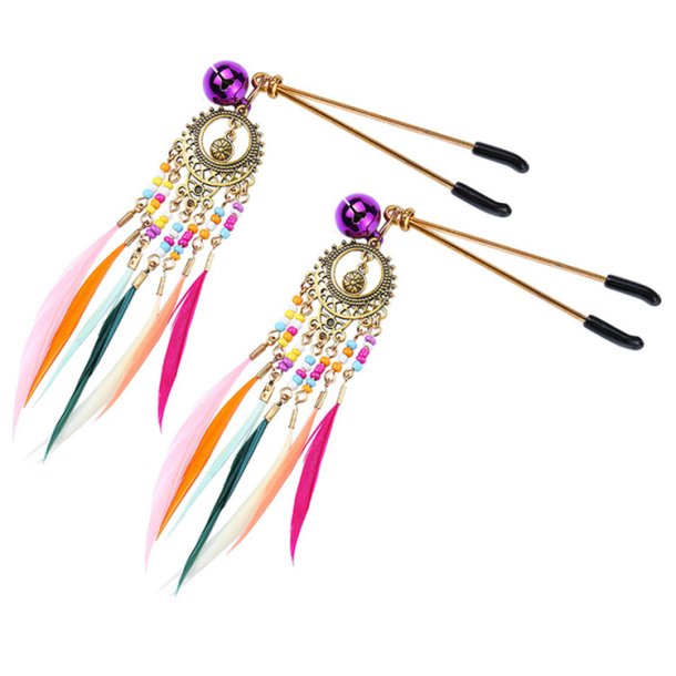 Brystsmykker 2 stk i farverige fjer 