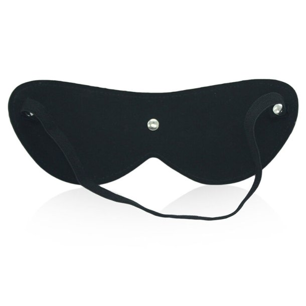 Ohmama fetish blindfold med 3 nitter