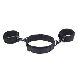 Ohmama fetish nylon collar med restraints