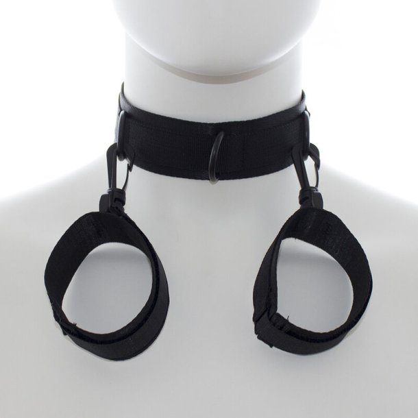 Ohmama fetish nylon collar med restraints