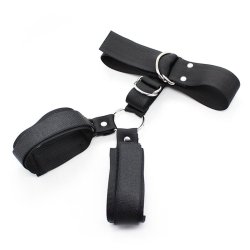 Ohmama fetish collar med restraints