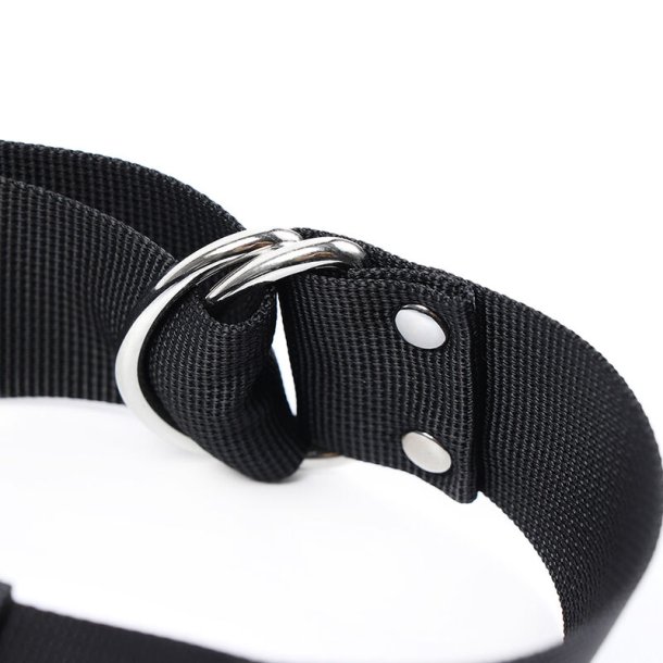 Ohmama fetish collar med restraints