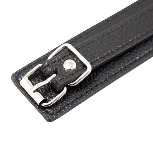 Ohmama fetish slangem�nster collar