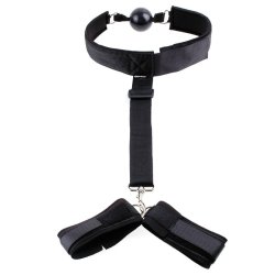 Fetish Fantasy gag og h�ndled restraint