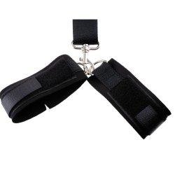 Fetish Fantasy gag og h�ndled restraint