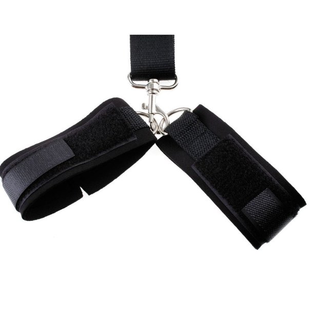 Fetish Fantasy gag og h�ndled restraint