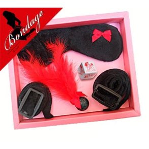 Black bondage kit