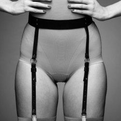 Bijoux Maze brown waist suspender SM-belt 