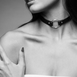 Bijoux Maze sexy single choker black