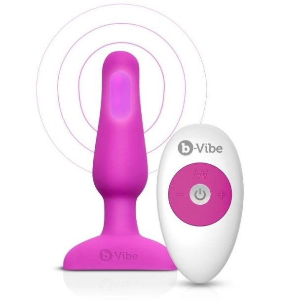 B-Vibe novice remote control plug fuchsia